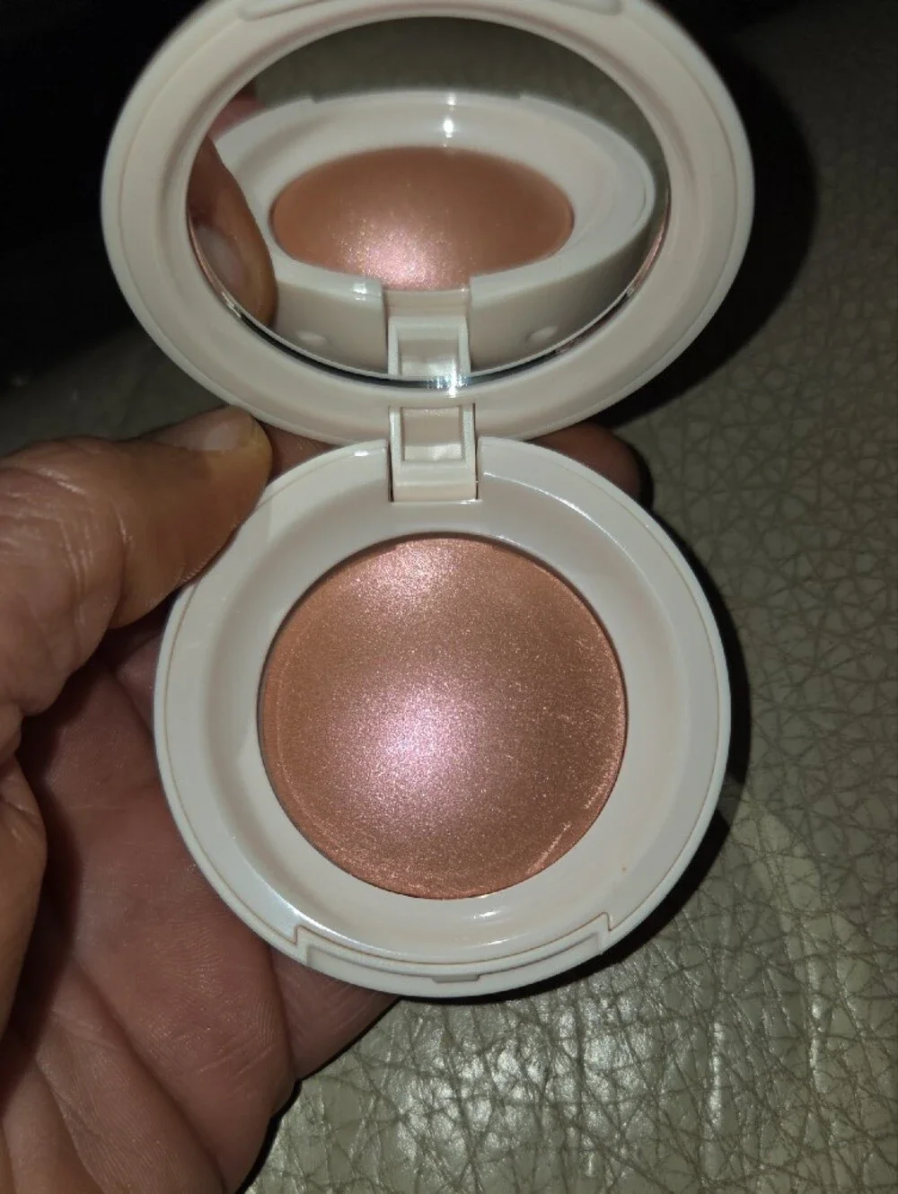 Rare Beauty Soft Pinch Blush — Hope (Light Pink)